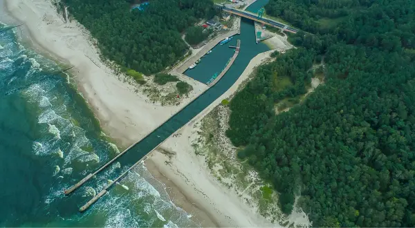 Joga po sezonie nad morzem